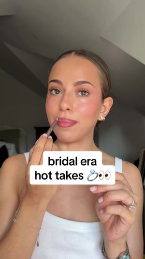 Video post by @anyaweitz on TikTok