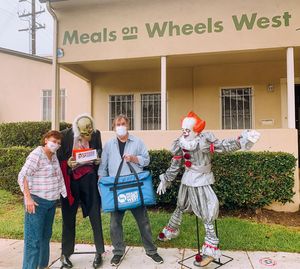 Image post by @mealsonwheelswest on Instagram