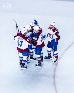 Image post by @Avalanche on Twitter/X