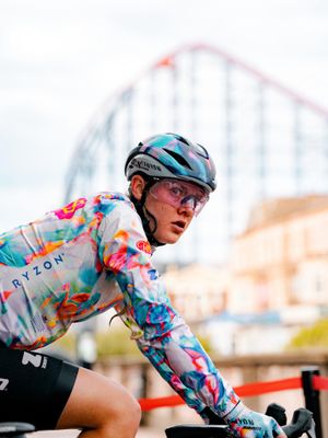 Image post by @wmncycling on Instagram