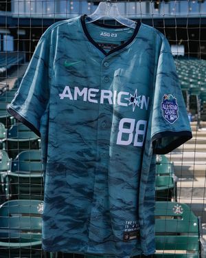 Image post by @whitesoxstore on Instagram