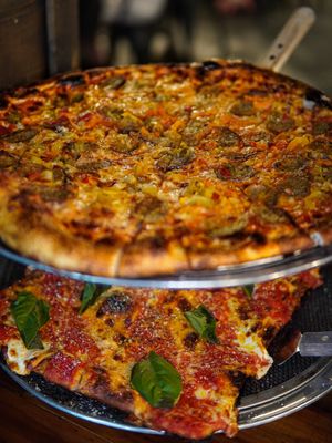 Image post by @zazaspizza on Instagram