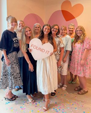 Image post by @vowdweddings on Instagram