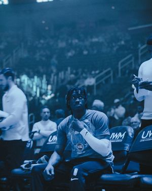 Image post by @poisonivey on Instagram