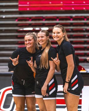 Image post by @OmahaWBB on Twitter