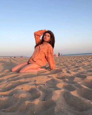 Image post by @itsbellahue on Instagram