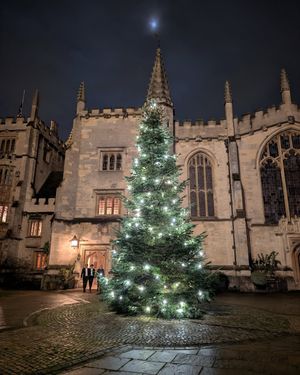 Image post by @oxford_uni on Instagram