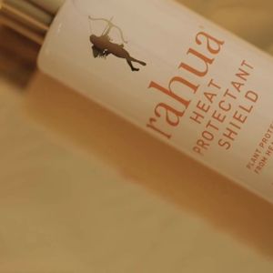 Video post by @RahuaBeauty on Facebook