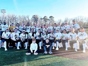 Image post by @etbu_softball on Instagram