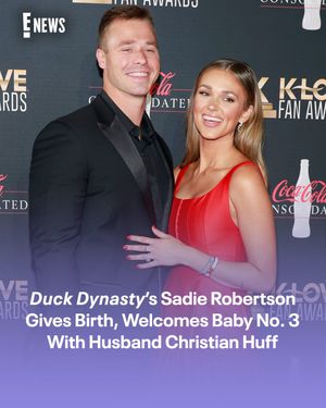 Image post by @enews on Instagram