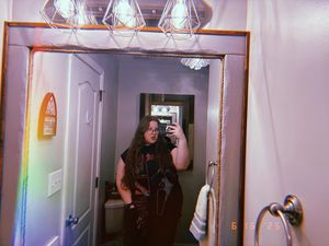 Image post by @zoiemorack on Instagram