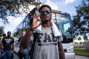 Image post by @FAUOwlsFootball on Facebook