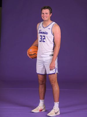 Image post by @tommiehoops on Instagram