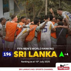 Image post by @thepaparefootball on Facebook