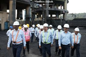 Image post by @vindhyaaajtak.news on Instagram