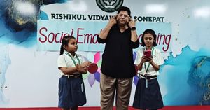 Image post by @rishikulvidyapeeth on Instagram