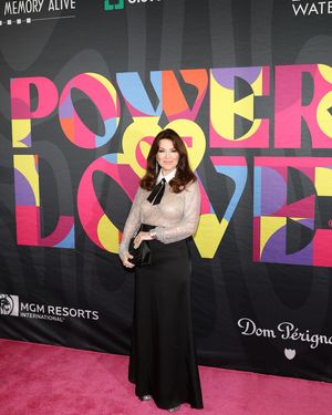 Image post by @lisavanderpump on Instagram