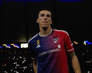 Image post by @jakempic on Instagram