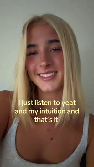 Video post by @theelliebarker on TikTok