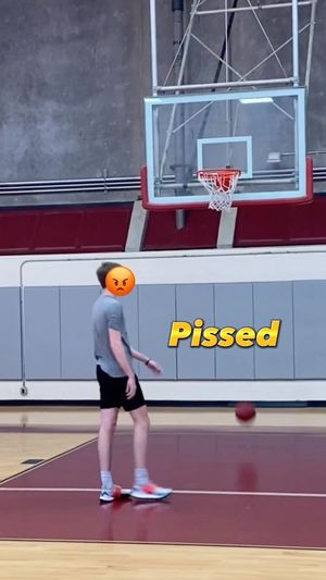 Image post by @hoopin_mitch on Instagram