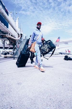 Image post by @hornets on Twitter