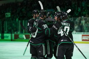 Image post by @txstarshockey on Instagram