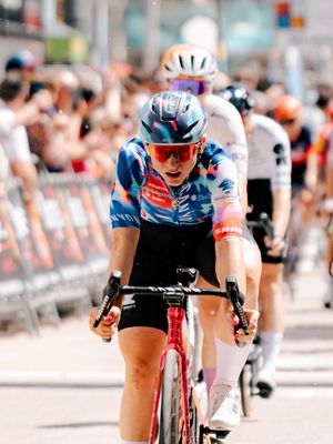 Image post by @wmncycling on Instagram