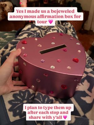 Image post by @thesweetfeminist on Instagram