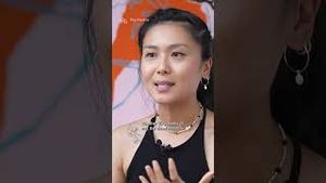 Video post by @esplanadesg on YouTube
