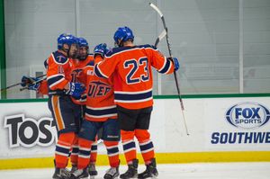 Image post by @UTEPHockeyClub on Twitter