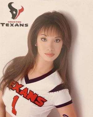 Image post by @texanscheerleaders on Instagram