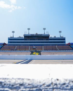 Image post by @iowaspeedway on Instagram