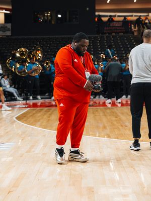 Image post by @taytapes870 on Instagram