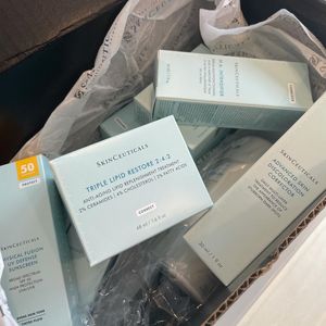 Image post by @carolinewatsonbeauty on Instagram