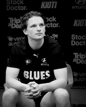 Image post by @rosewithone_eye on Instagram