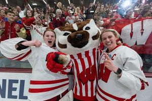 Image post by @badgerwhockey on Instagram