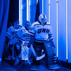 Image post by @unhwhockey on Instagram