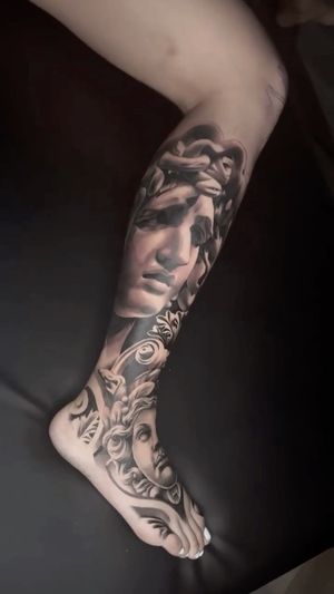 Video post by @skindesigntattoos on Instagram