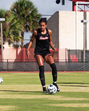 Image post by @UHCougarSoccer on Twitter