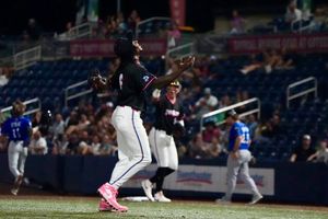 Image post by @bluewahoosbball on Instagram