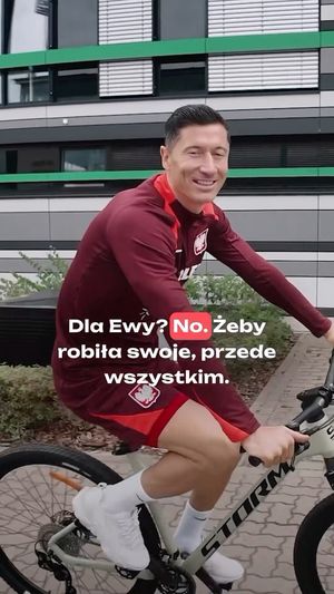 Video post by @laczynaspilka on Instagram