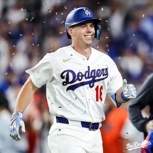 Image post by @losdodgers on Instagram