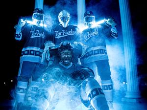 Image post by @UNCHockey on Twitter