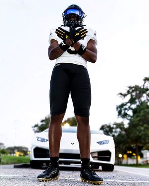 Image post by @phenomelite on Instagram