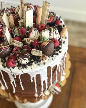 Image post by @theblondewhobakes on Instagram