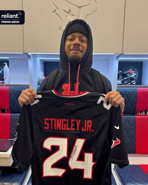 Image post by @HoustonTexans on Twitter