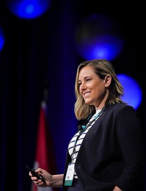 Image post by @ambermac on Twitter