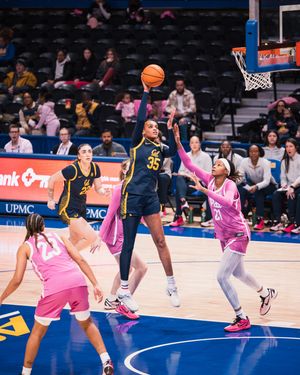 Image post by @calwbball on Instagram