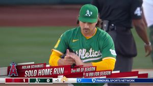 Video post by @AngelsBeisbol on Facebook