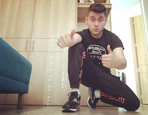 Image post by @yolerolero on Instagram